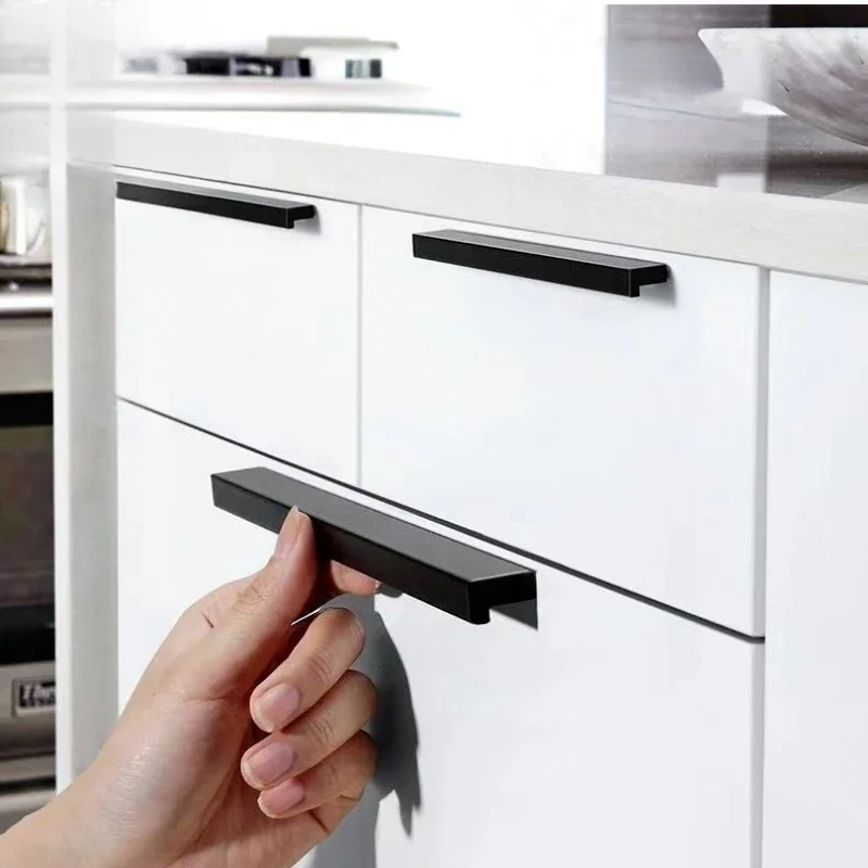 Furniture Hardware Material - อุปกรณ์ติดตั้งเฟอร์นิเจอร์ รุ่น 995 มือจับตู้ ทำจากวัสดุโลหะผสมสังกะสี อะลูมิเนียม